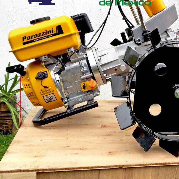 MOTOCULTOR PARAZZINI 7HP CON ARADOR AGRICOLA